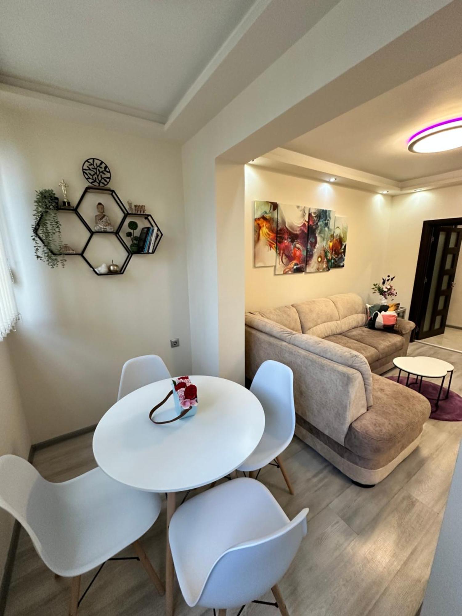 Apartment Warna Exterior foto